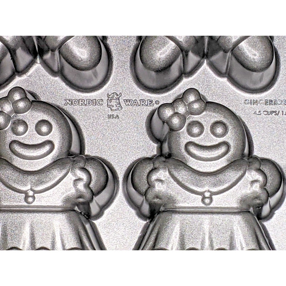 Nordic Ware Gingerbread Kids Cakelet Cake Pan Christmas - Picture 4 of 5